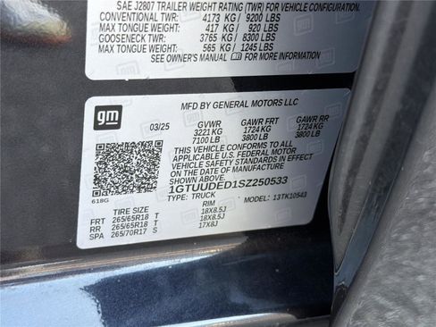 Used 2025 GMC Sierra 1500 SLT AWD/4WD image 31