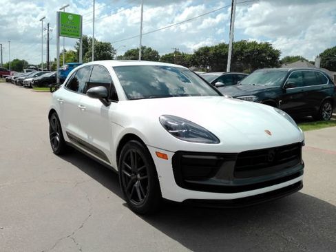 Used 2023 Porsche Macan Turbo AWD/4WD image 4