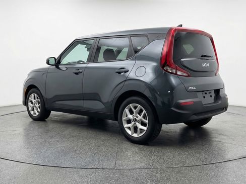 Used 2025 Kia Soul LX w/ LX Technology Package FWD image 6