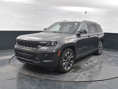 Used 2023 Jeep Grand Cherokee L Overland image 4