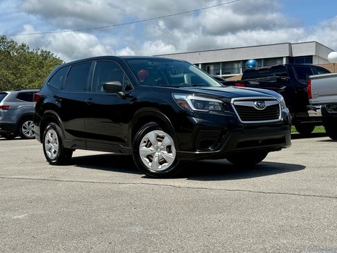 Used 2021 Subaru Forester AWD/4WD image 2