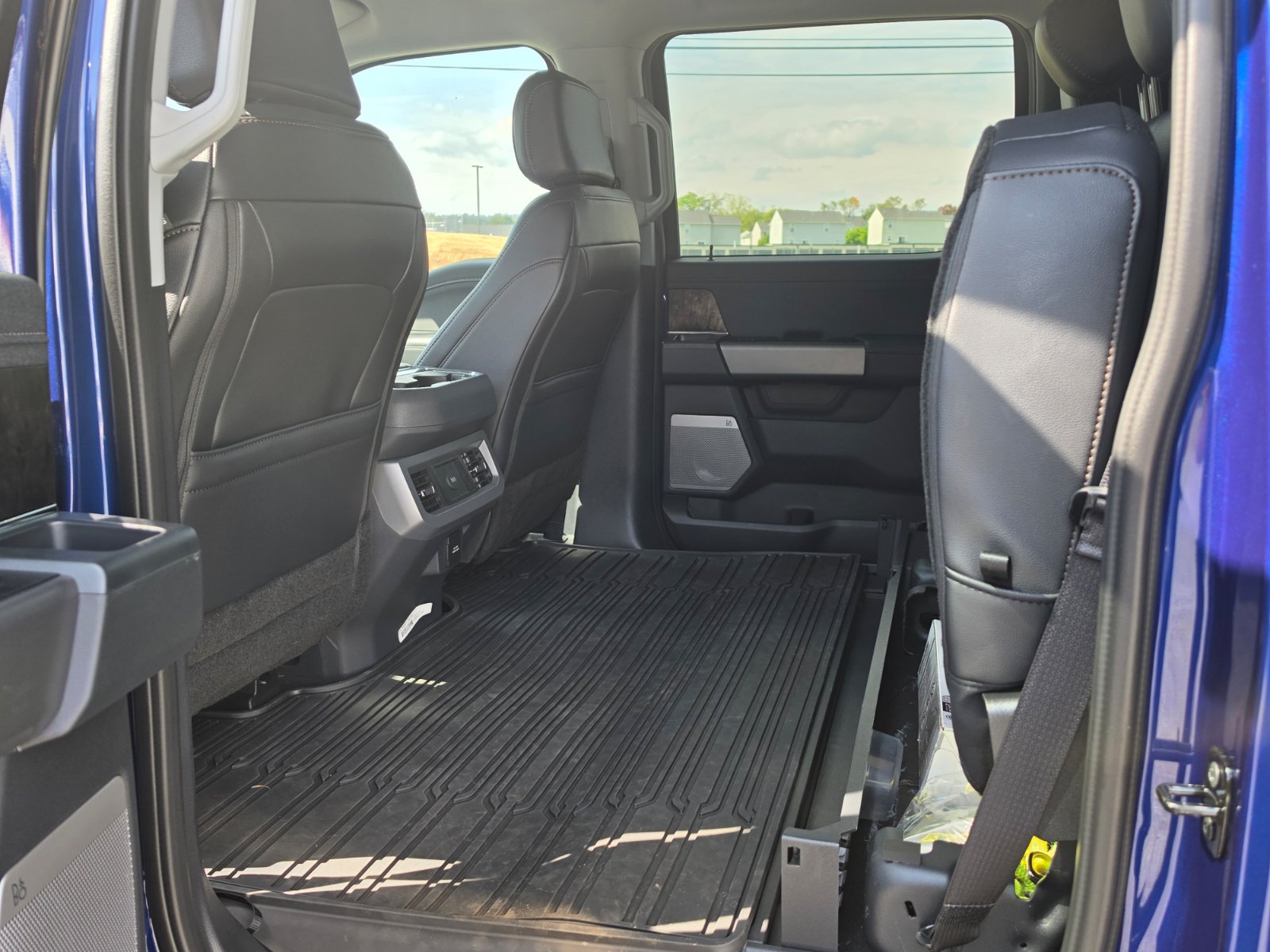 Used 2026 Ford F550 4x4 Crew Cab Super Duty image 14