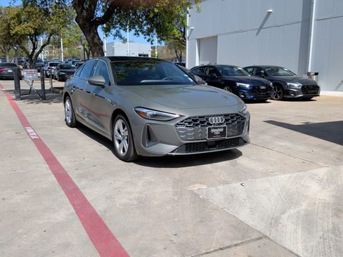 Used 2025 Audi A5 2.0T Premium w/ Convenience Package AWD/4WD image 2