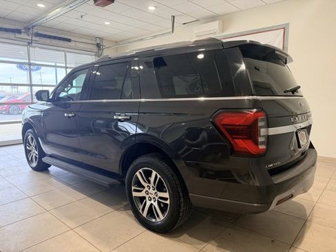 Used 2024 Ford Expedition Limited image 10