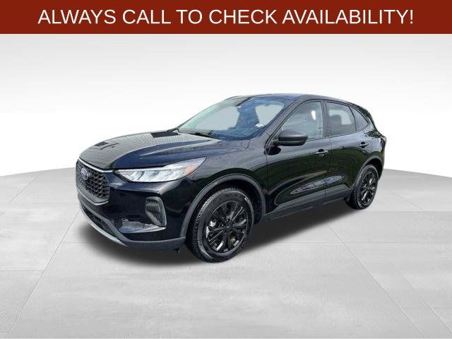 Used 2025 Ford Escape Active FWD image 3