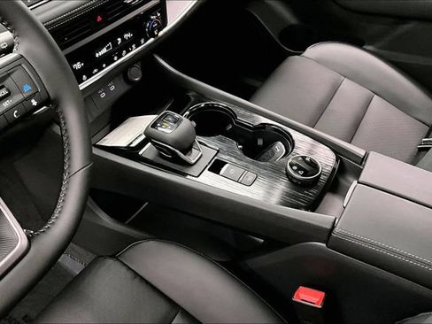 New 2026 Nissan Rogue Dark Armor AWD/4WD image 9