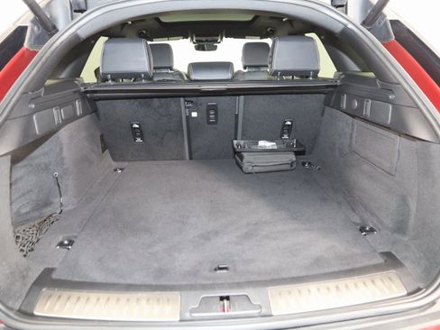 Used 2023 Land Rover Range Rover Velar R-Dynamic S image 52