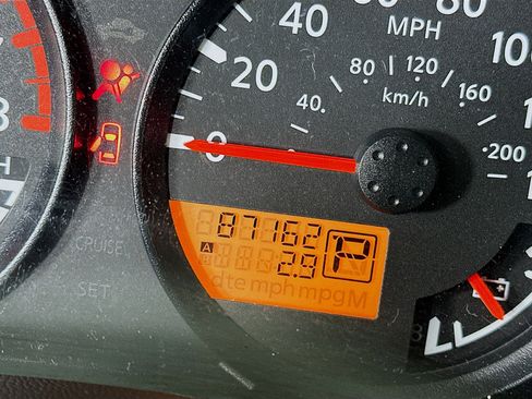 Used 2019 Nissan Frontier SV w/ Value Truck Package RWD image 18