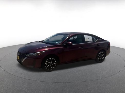 Used 2025 Nissan Sentra SV FWD image 3