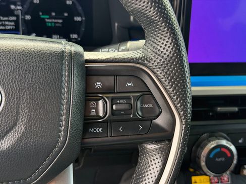 Used 2024 Toyota Tacoma TRD Sport w/ TRD Sport Upgrade Package image 18