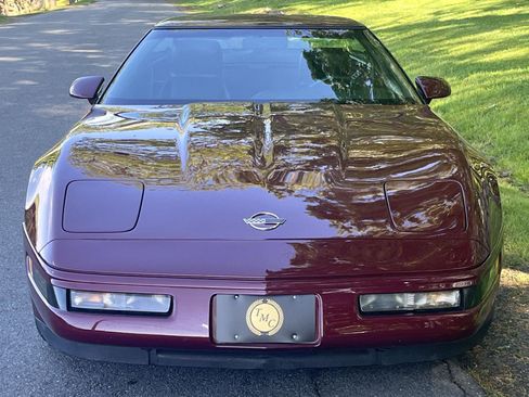 Used 1993 Chevrolet Corvette Coupe RWD image 4
