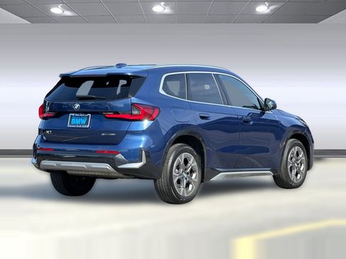 Used 2025 BMW X1 xDrive28i w/ Convenience Package image 9