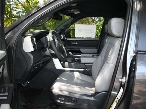 New 2026 Toyota Tundra Limited AWD/4WD image 3