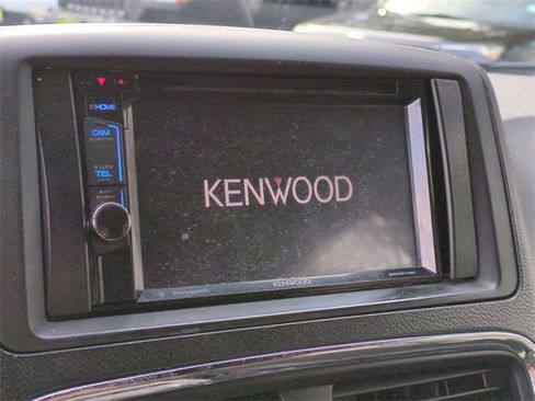 Used 2014 Dodge Grand Caravan SXT image 14