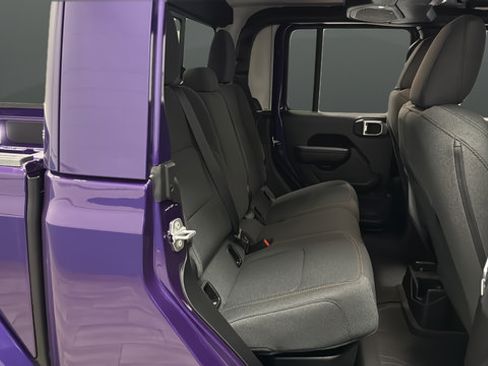 New 2026 Jeep Gladiator Sport AWD/4WD image 25