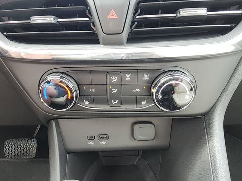 New 2026 Buick Encore GX Preferred w/ Comfort Package FWD image 26