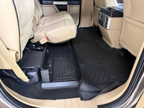 Used 2017 Ford F350 Lariat AWD/4WD image 42