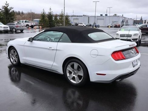 Used 2020 Ford Mustang Premium image 3