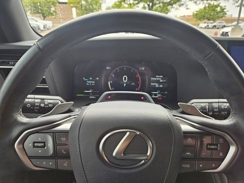 Used 2024 Lexus GX 550 w/ Accessory Package (31) AWD/4WD image 11