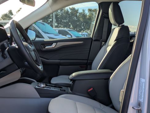New 2026 Ford Escape SE FWD image 22