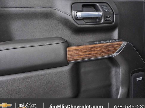Certified 2021 Chevrolet Silverado 1500 High Country w/ Technology Package AWD/4WD image 8