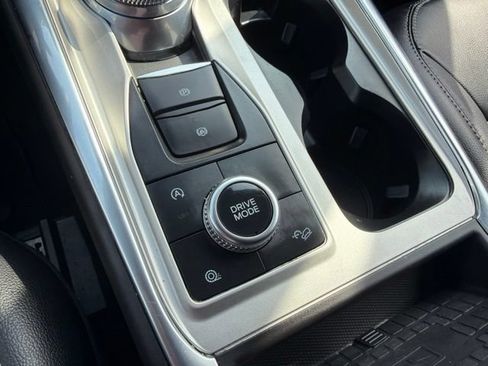Used 2023 Ford Explorer Limited AWD/4WD image 20