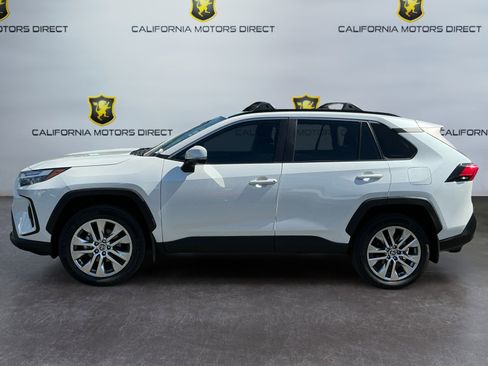 Used 2024 Toyota RAV4 XLE Premium FWD image 8