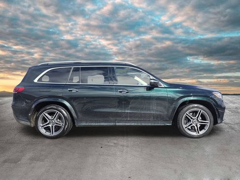 Used 2022 Mercedes-Benz GLS 450 4MATIC image 9