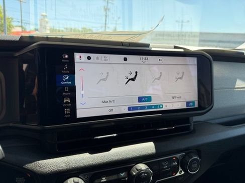 Used 2026 Jeep Wrangler Sport AWD/4WD image 26