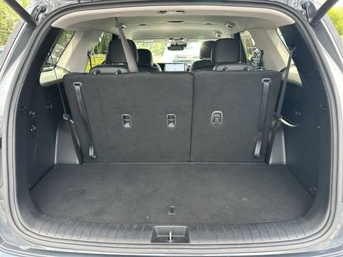 Used 2025 Hyundai Palisade SEL FWD image 25