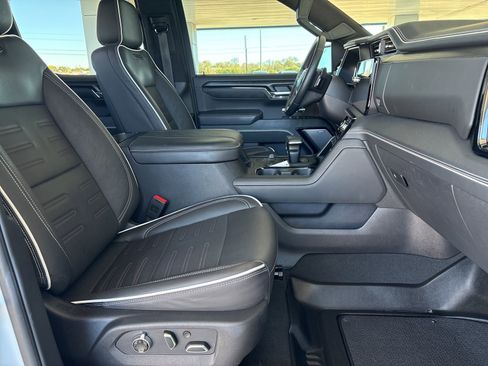 Certified 2025 GMC Sierra 1500 AT4X image 15