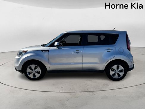 Used 2016 Kia Soul image 6