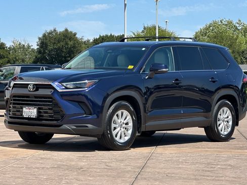 Certified 2026 Toyota Grand Highlander AWD Hybrid image 10