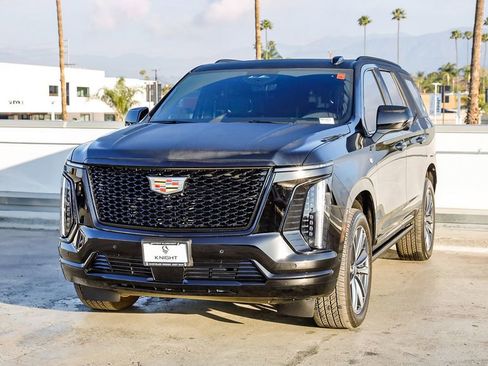 Used 2025 Cadillac Escalade Sport w/ Touring Package image 3