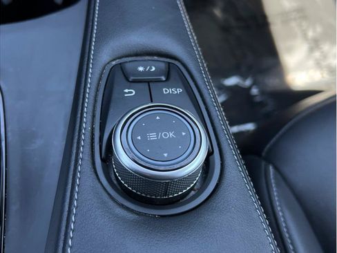 Used 2019 INFINITI QX50 Luxe w/ Cargo Package AWD/4WD image 17