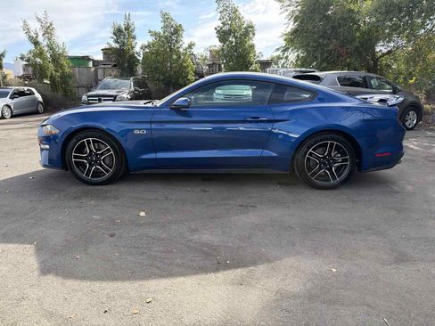 Used 2018 Ford Mustang GT Premium RWD image 4