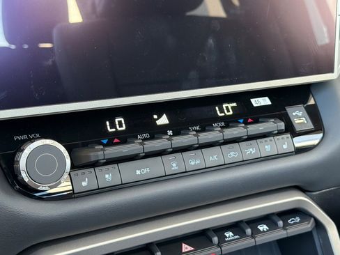 New 2026 Toyota Tundra Platinum AWD/4WD image 23