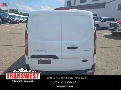 Used 2017 Ford Transit Connect XLT FWD image 4