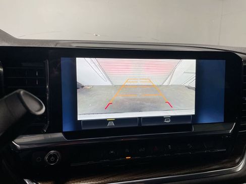 Used 2023 Chevrolet Silverado 1500 LT image 14