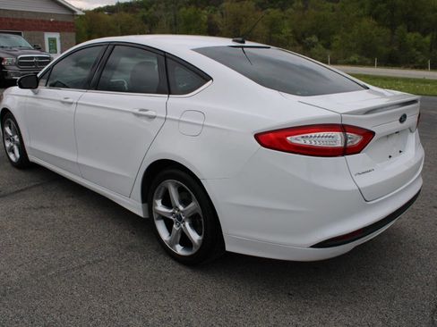 Used 2015 Ford Fusion SE w/ Equipment Group 201A FWD image 3