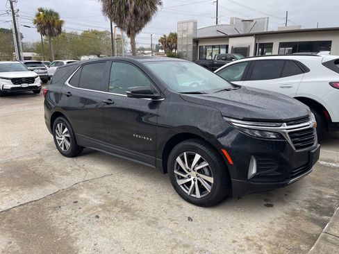 Used 2024 Chevrolet Equinox LT image 3