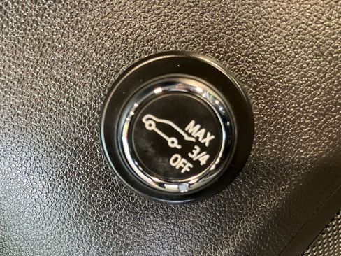 Used 2021 Buick Envision Preferred FWD image 12