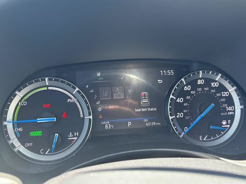 Used 2021 Toyota Highlander Limited AWD/4WD image 19