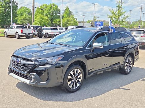 Certified 2025 Subaru Outback Touring XT AWD/4WD image 7