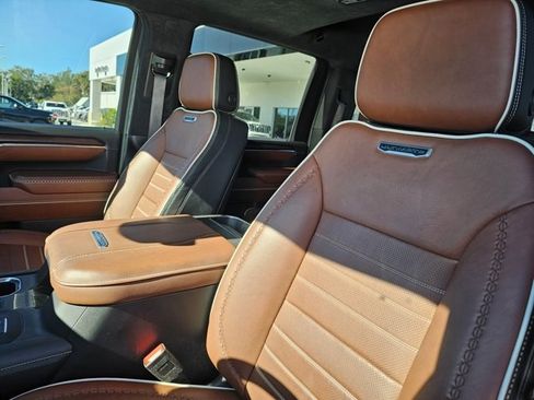 Used 2024 GMC Sierra 3500 Denali Ultimate image 15