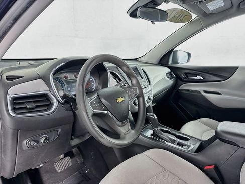 Used 2021 Chevrolet Equinox LS w/ LS Convenience Package FWD image 14