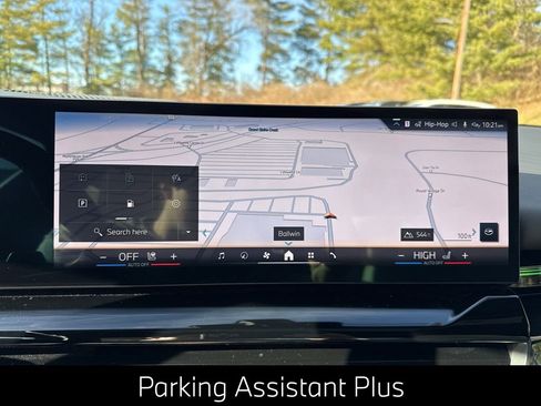 Certified 2025 BMW 530i xDrive w/ Premium Package image 21