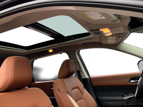 New 2026 Nissan Pathfinder Platinum AWD/4WD image 13