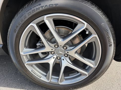 Used 2025 Mercedes-Benz GLE 53 AMG 4MATIC Coupe image 34