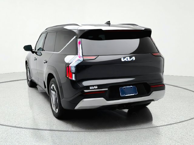 Certified 2024 Kia EV9 Land AWD/4WD image 4